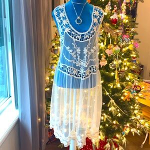 Crouched Mesh veil cover cream color